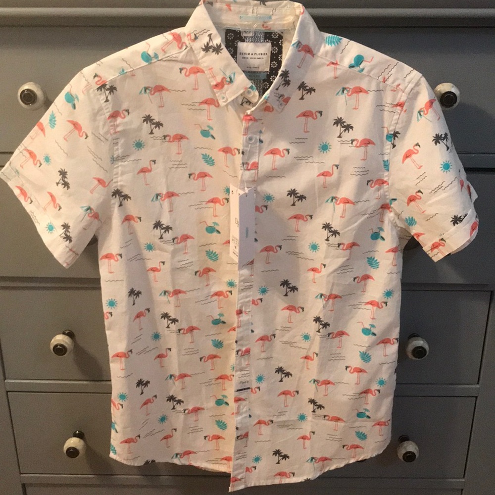 NWT Amazing flamingo button-up shirt